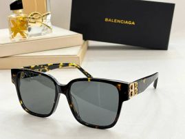 Picture of Balenciga Sunglasses _SKUfw56829201fw